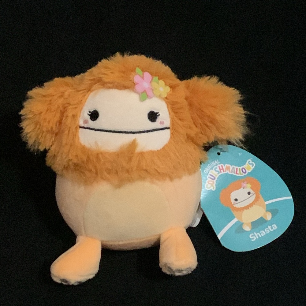NWT Squishmallows Shasta the Bigfoot Orange 5”